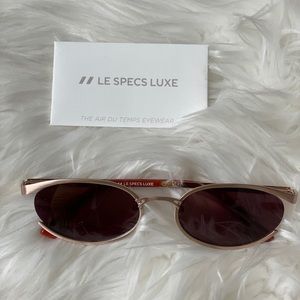 LE SPECS LUXE
Tres Solo Oval Sunglasses